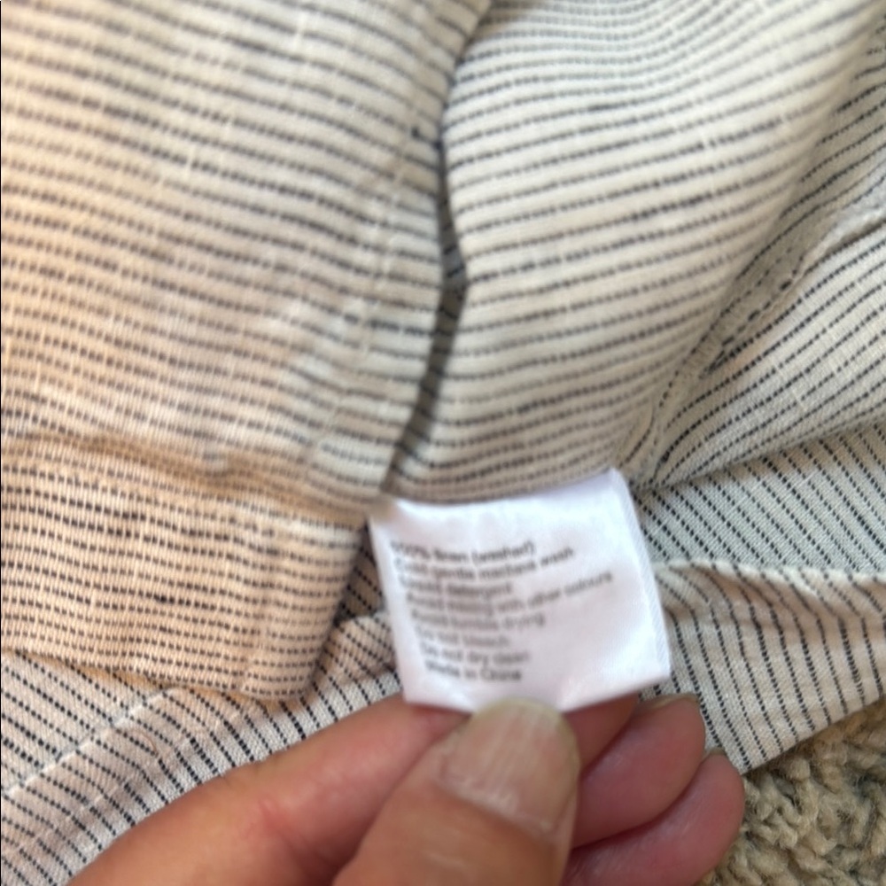 Threads Linen Pinstripe Set - Picture 5 of 10